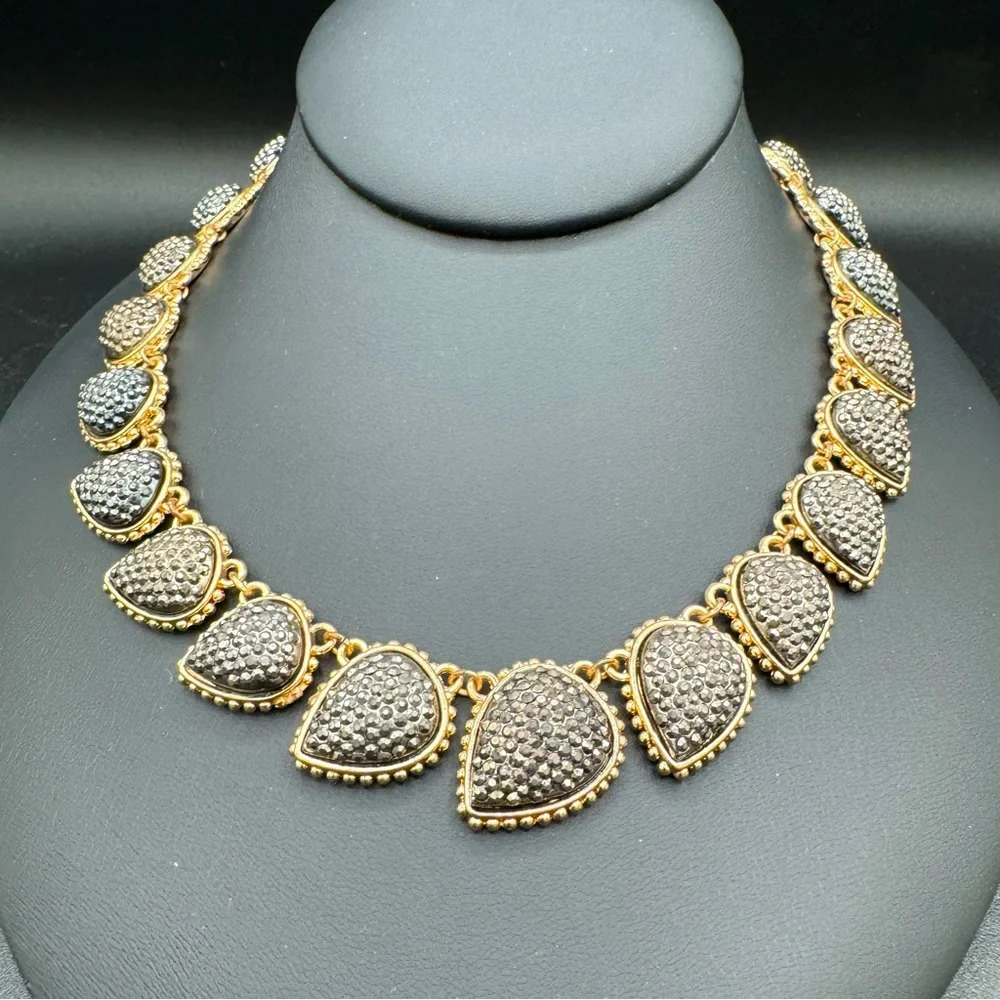 Vintage Napier Black Studded Tear Drop Shaped Link Collar Necklace